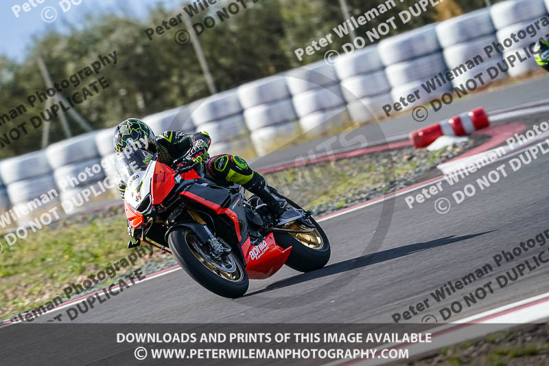cadwell no limits trackday;cadwell park;cadwell park photographs;cadwell trackday photographs;enduro digital images;event digital images;eventdigitalimages;no limits trackdays;peter wileman photography;racing digital images;snetterton;snetterton no limits trackday;snetterton photographs;snetterton trackday photographs;trackday digital images;trackday photos